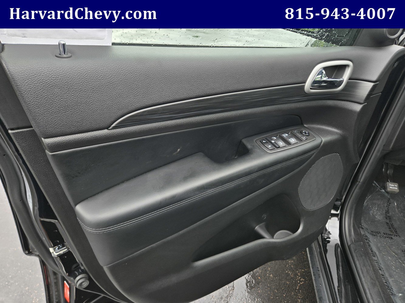 Used 2021 Jeep Grand Cherokee Laredo AWD/4WD image 34