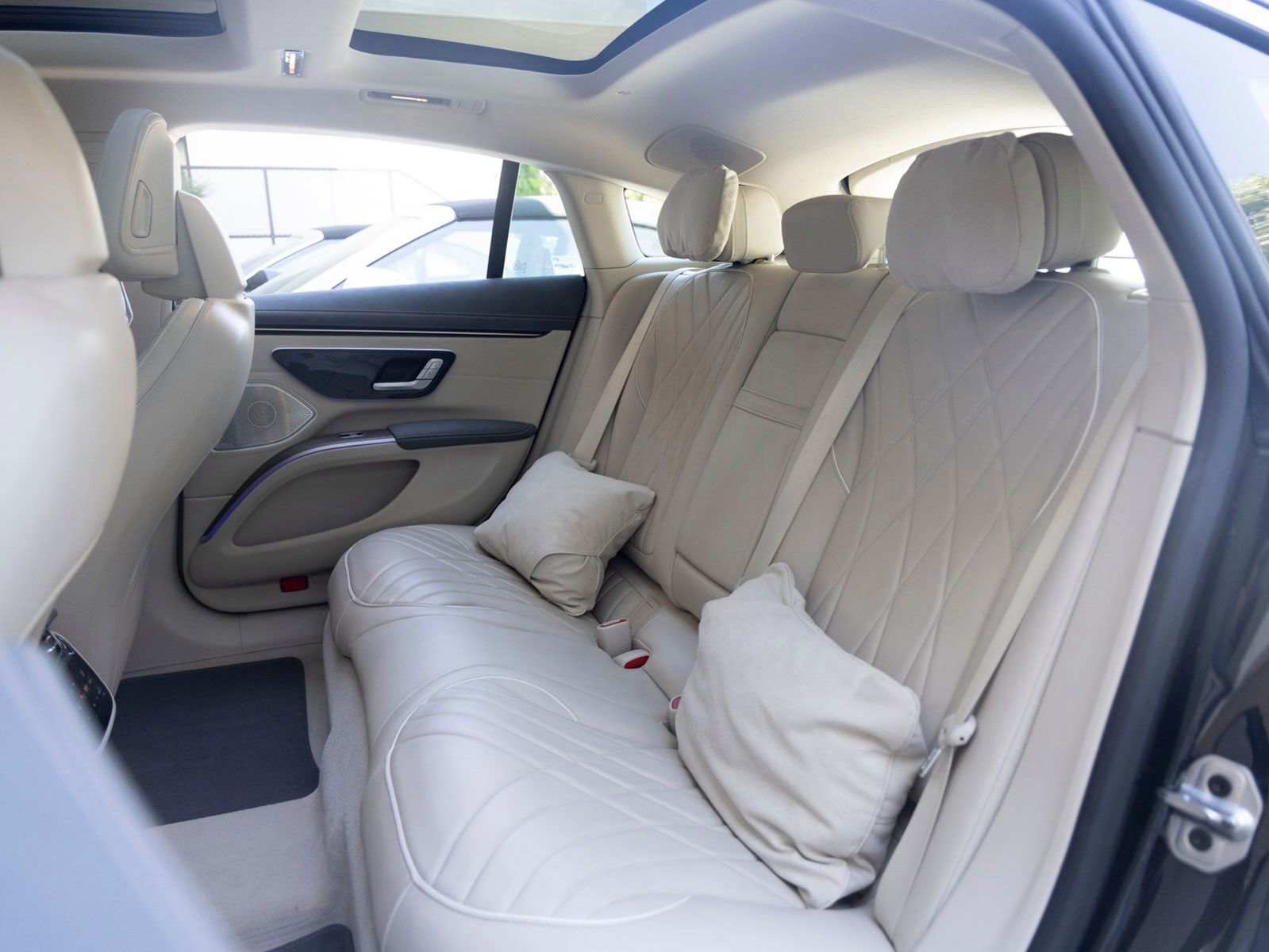 Used 2023 Mercedes-Benz EQS 580 4MATIC Sedan image 19