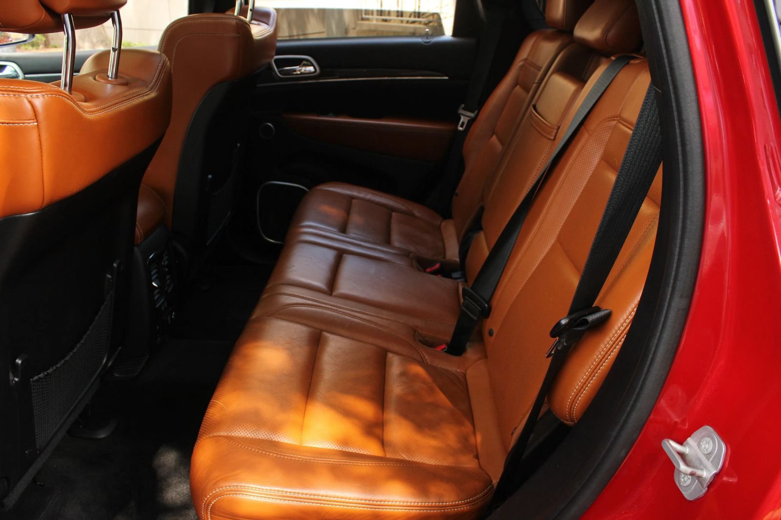 Used 2015 Jeep Grand Cherokee SRT w/ Luxury Group II AWD/4WD image 22