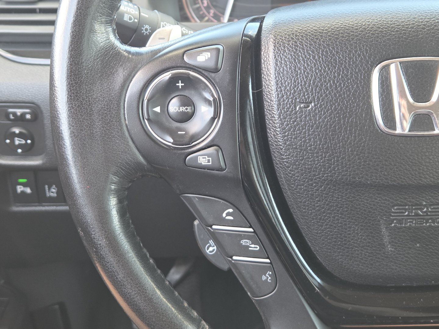 Used 2016 Honda Pilot Elite image 31