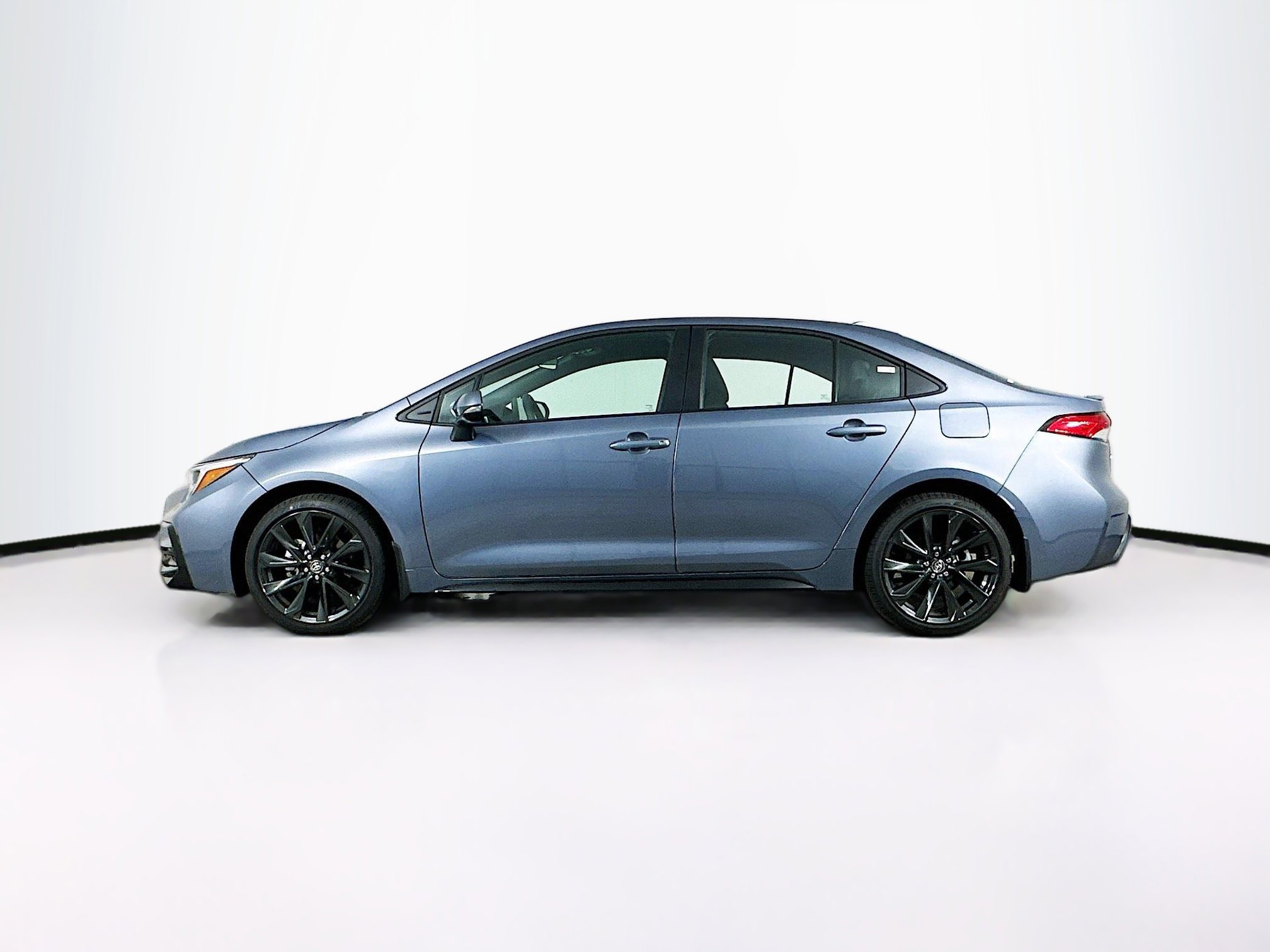 Used 2026 Toyota Corolla SE image 4