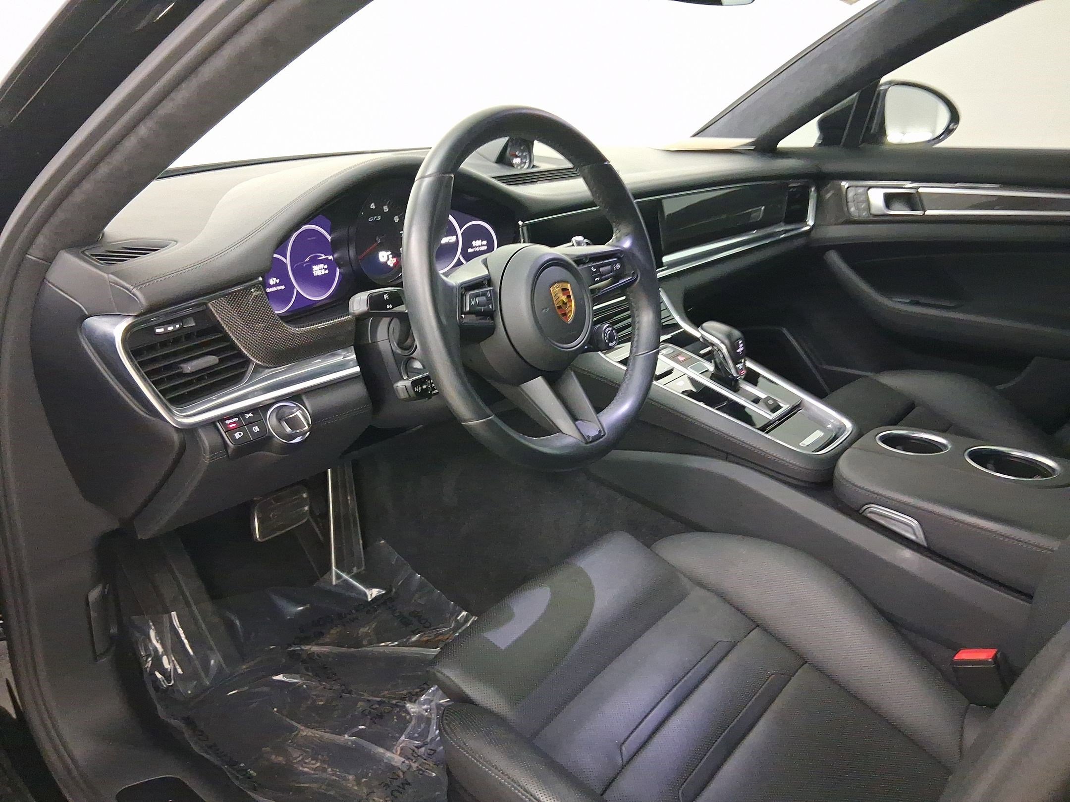 Certified 2023 Porsche Panamera GTS image 4