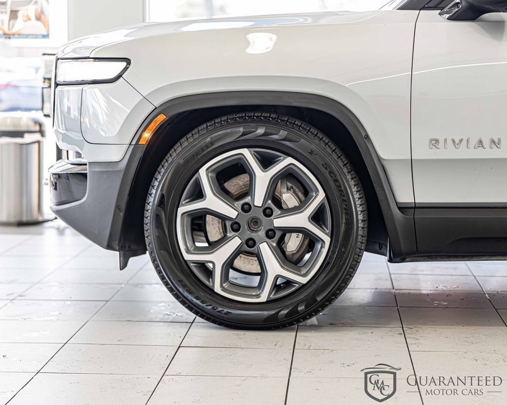 Used 2024 Rivian R1S Adventure Dual AWD/4WD image 10
