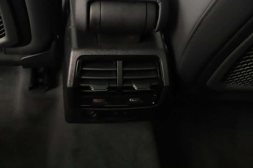 New 2025 Audi Q3 2.0T Premium image 23