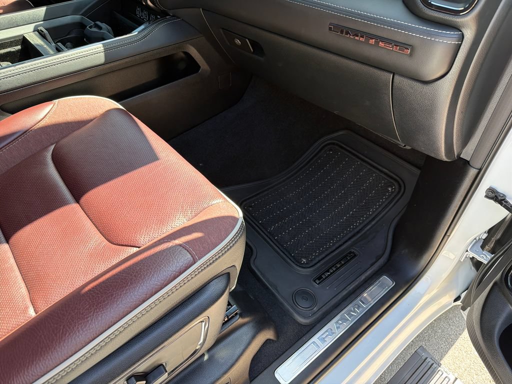 Used 2025 RAM 1500 Limited AWD/4WD image 43