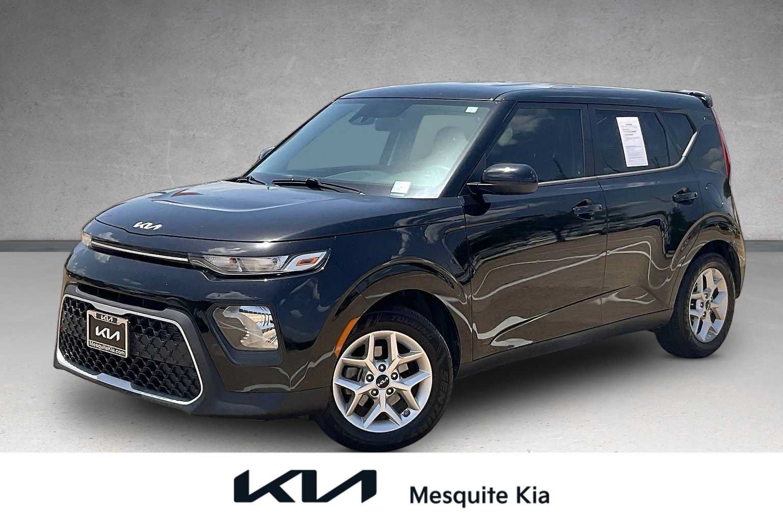 Used 2022 Kia Soul LX w/ Technology Package FWD image 1