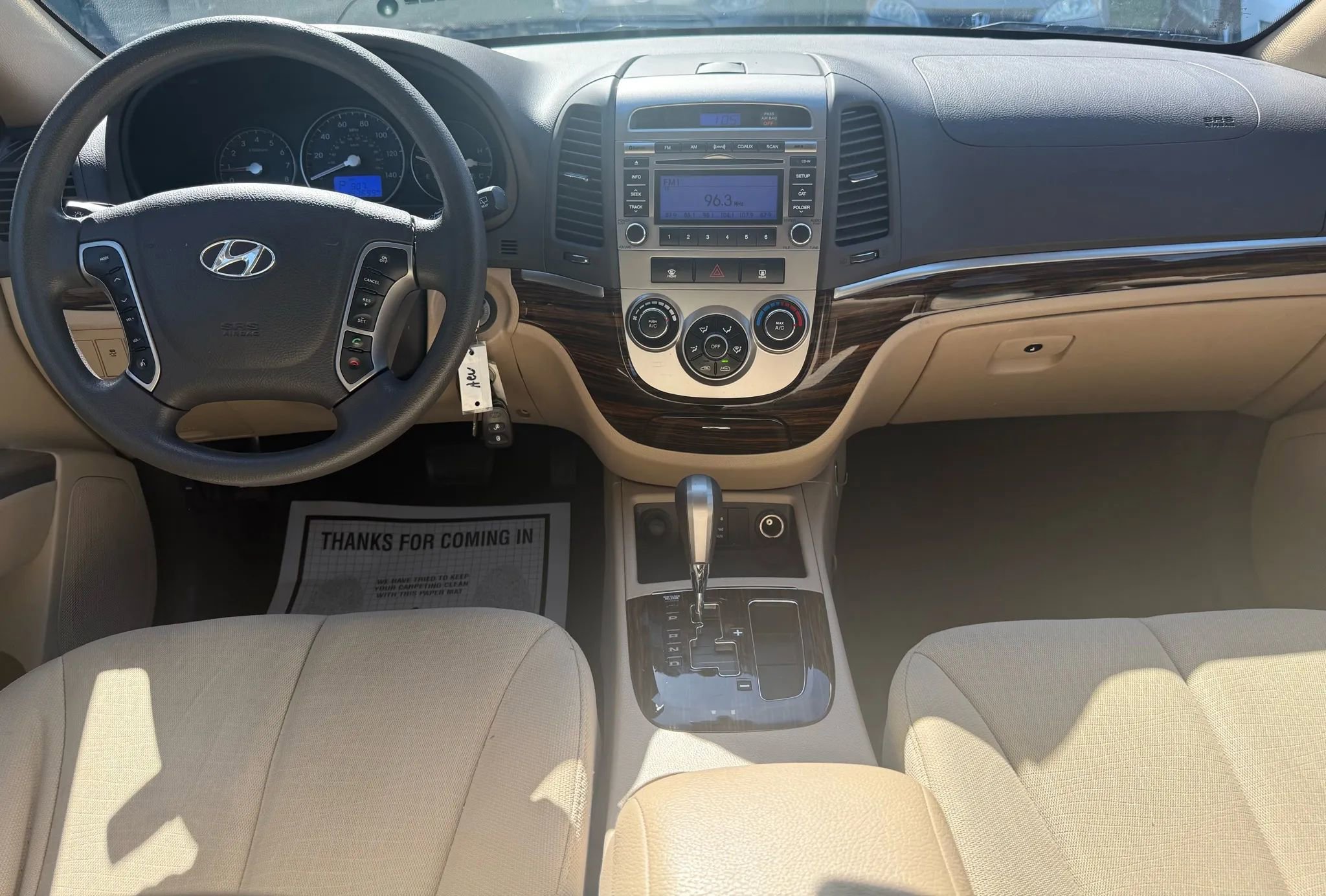 Used 2011 Hyundai Santa Fe GLS image 9