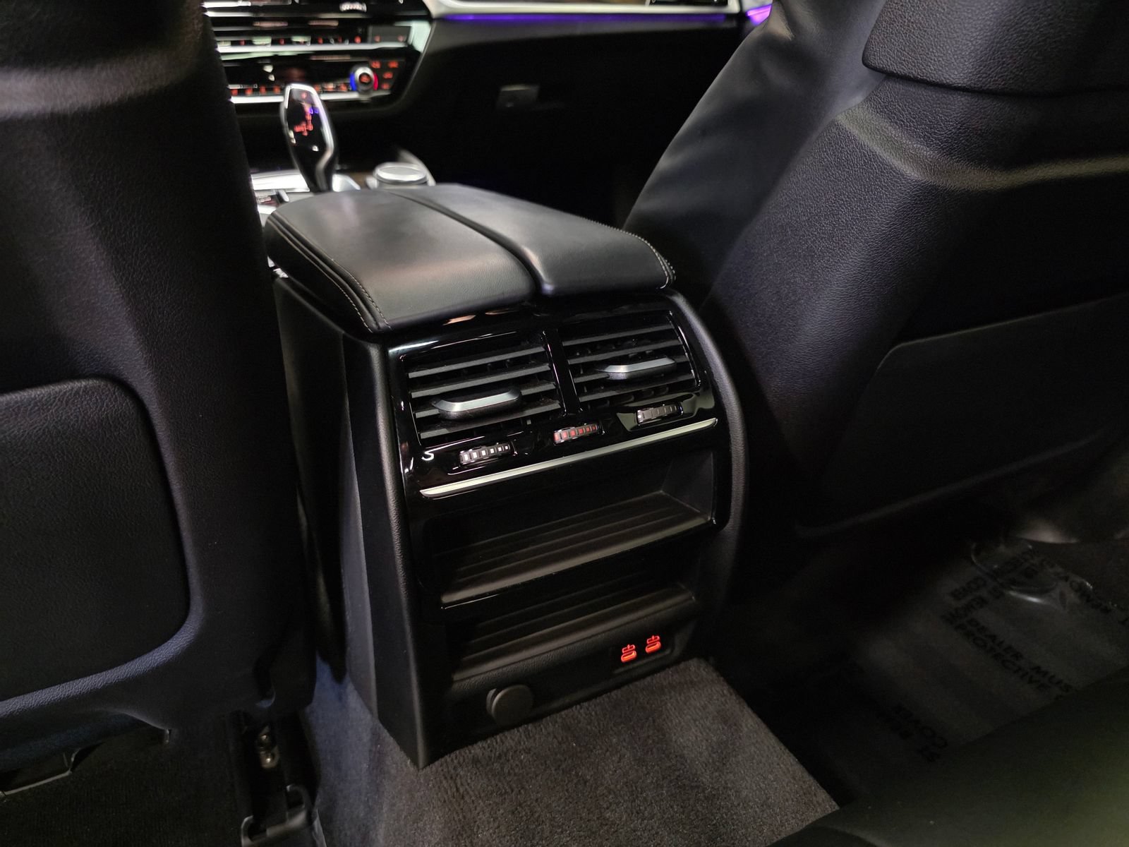 Used 2020 BMW M550i xDrive w/ Executive Package AWD/4WD image 35