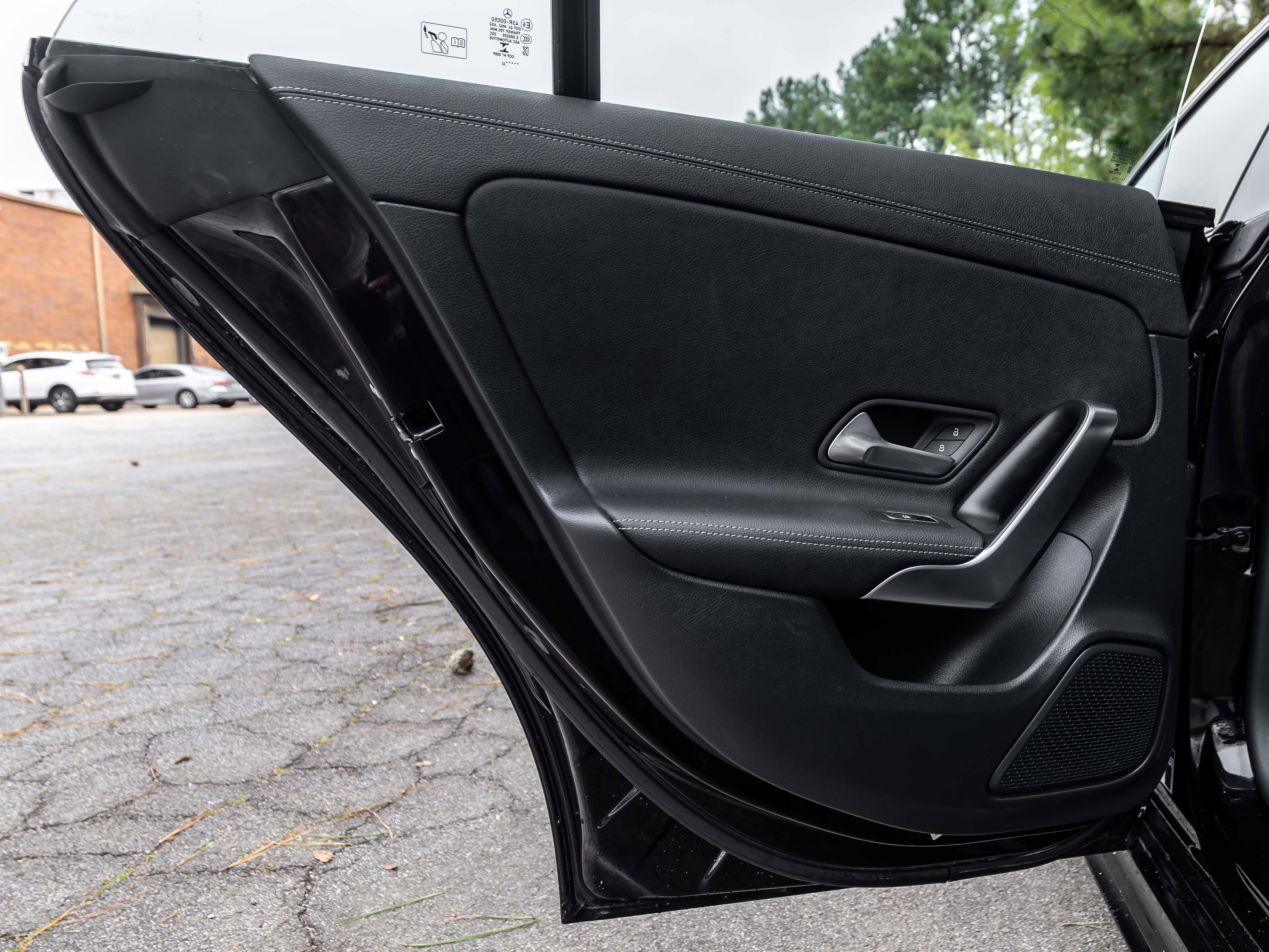 Used 2022 Mercedes-Benz CLA 250 image 33