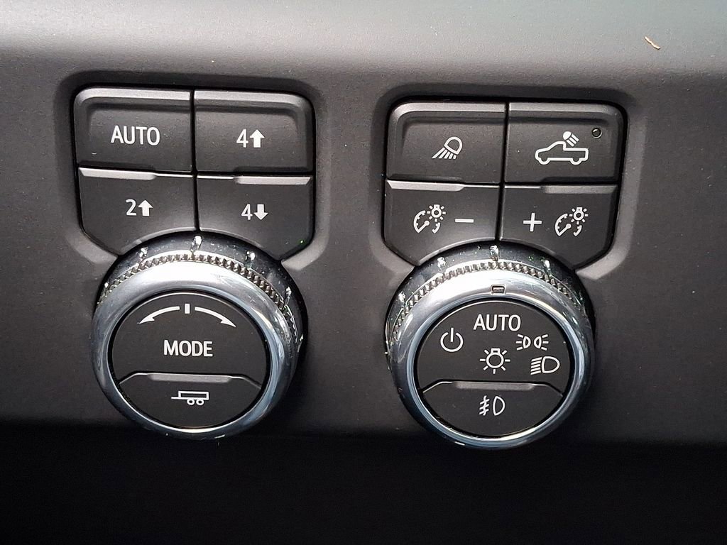 Used 2026 GMC Sierra 1500 AT4 w/ AT4 Premium Package AWD/4WD image 28