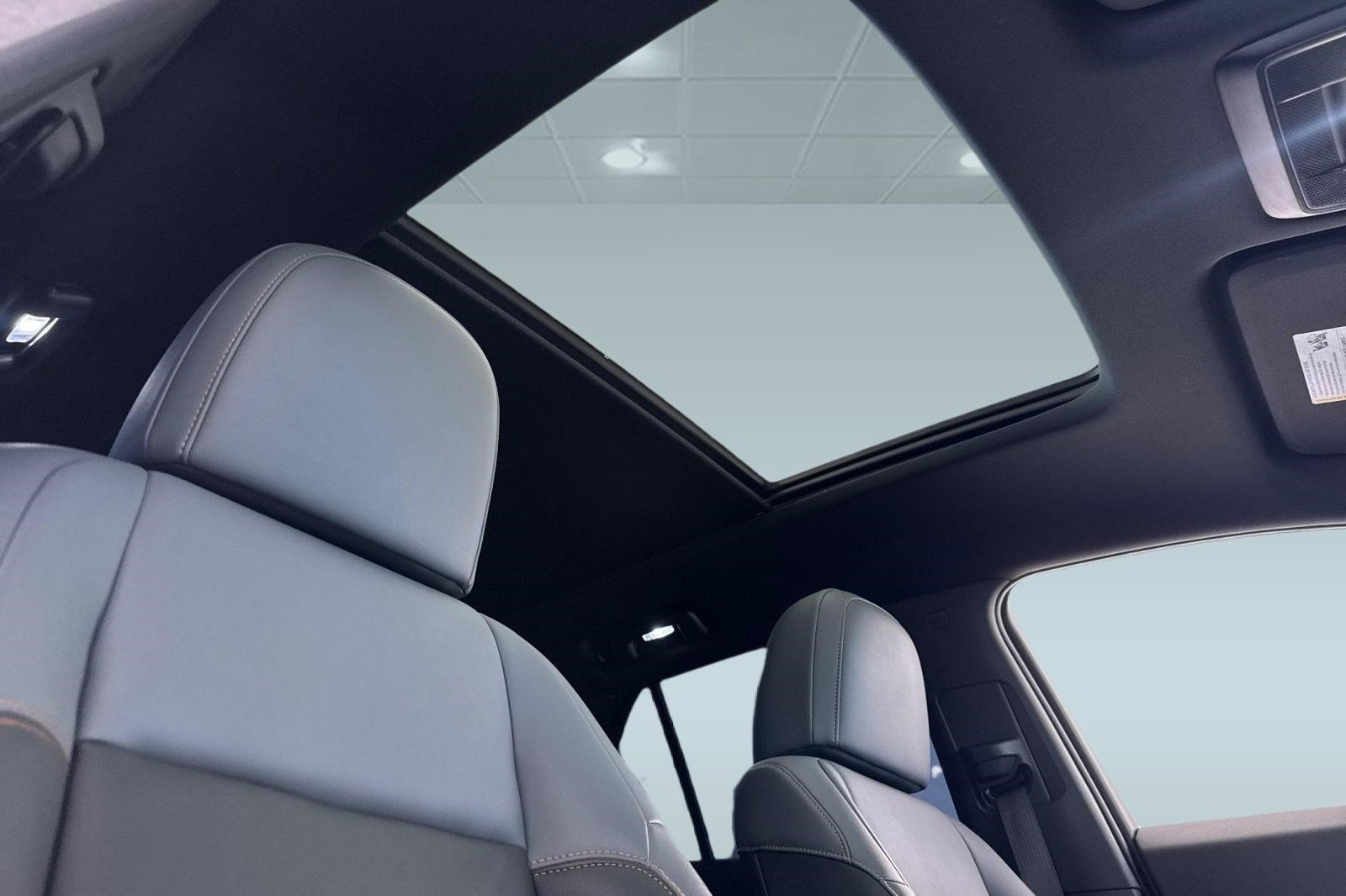 Certified 2024 Honda Prologue Touring image 24