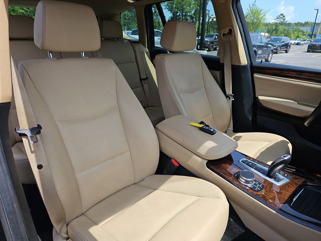 Used 2017 BMW X3 xDrive28i AWD/4WD image 14