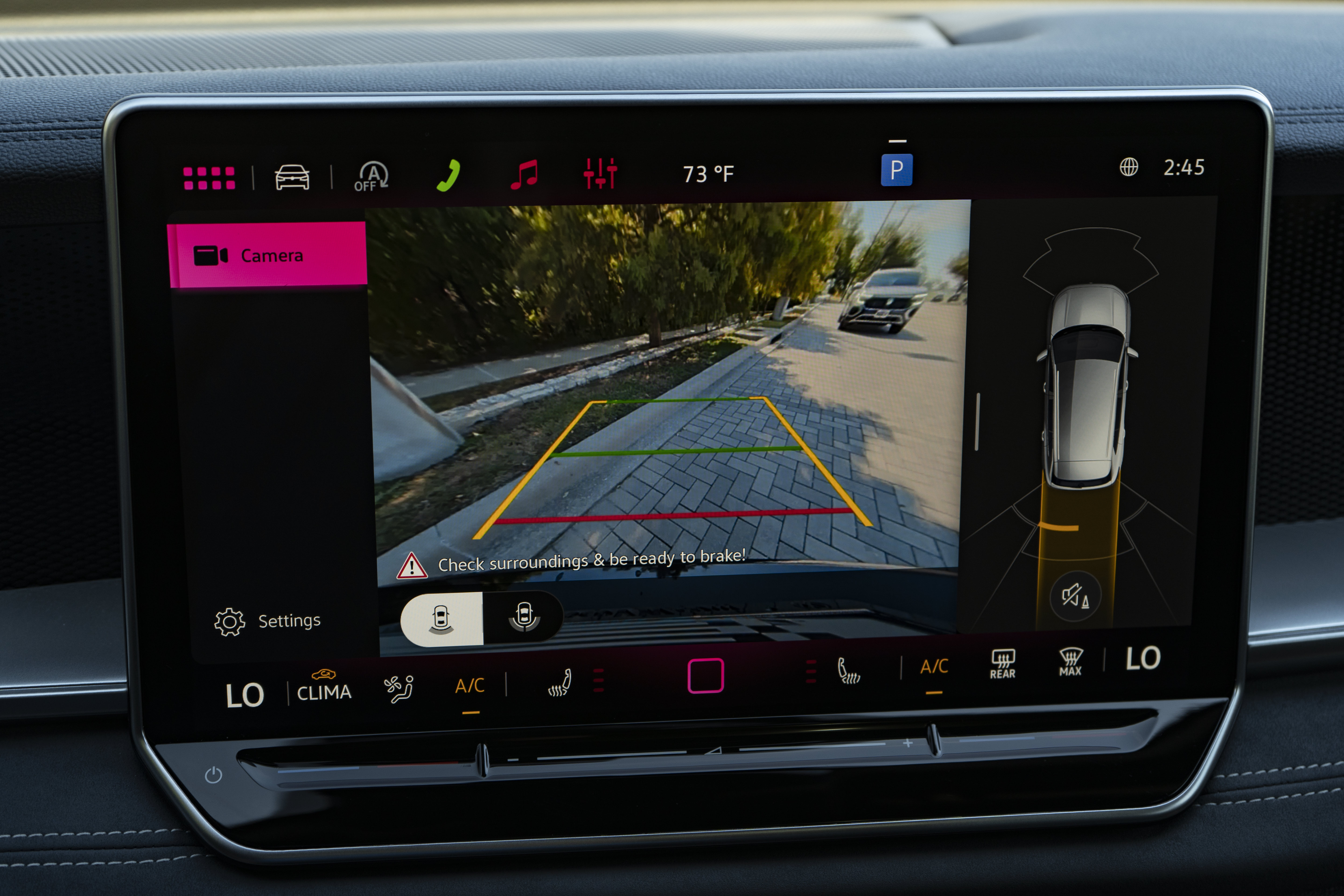 Certified 2026 Volkswagen Tiguan SE R-Line FWD image 28