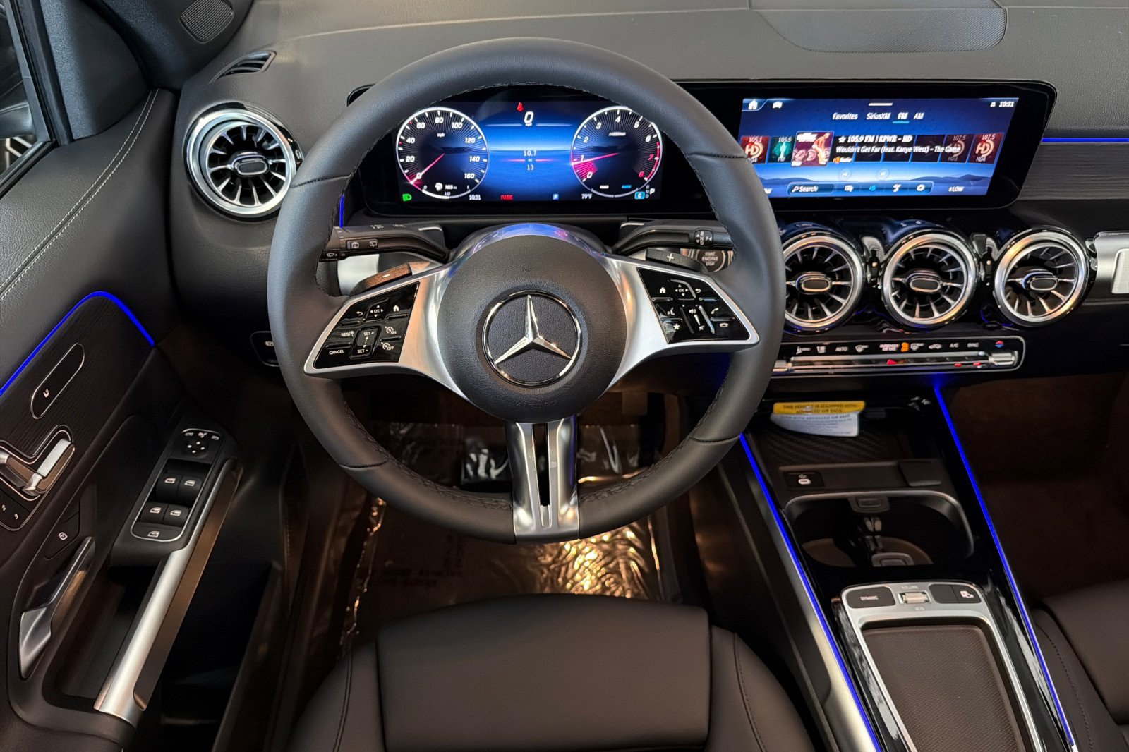 New 2026 Mercedes-Benz GLB 250 image 13