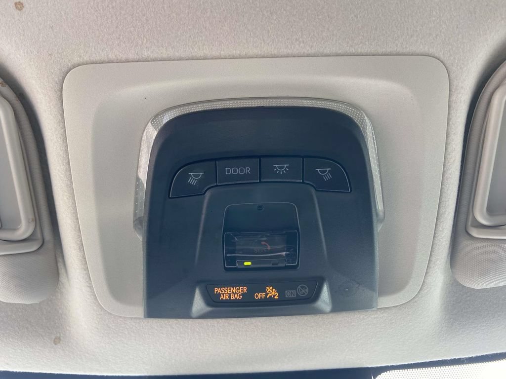 Used 2025 Toyota Corolla LE FWD image 25
