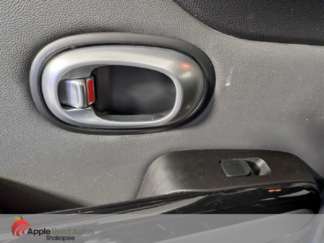 Used 2016 Kia Soul ! FWD image 30