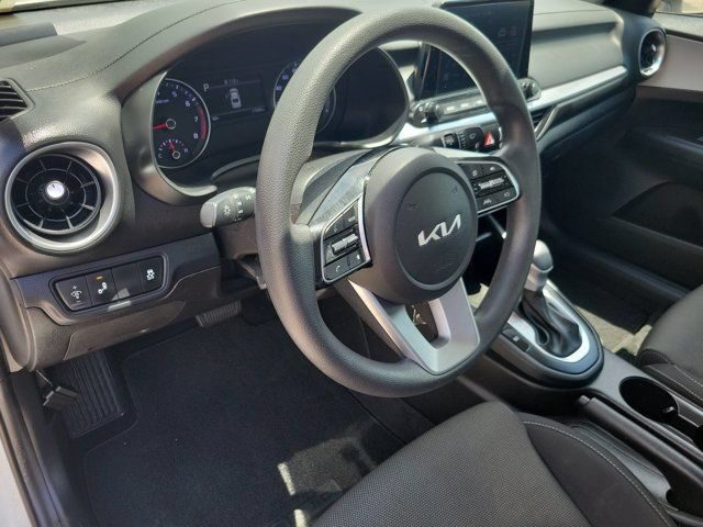 Used 2023 Kia Forte LXS w/ LXS Technology Package FWD image 28