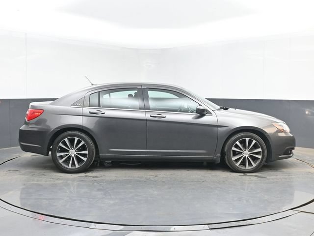 Used 2014 Chrysler 200 Touring w/ 200 S Group FWD image 15