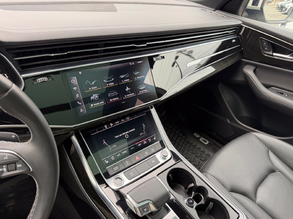 Used 2023 Audi Q8 Premium Plus w/ Premium Plus Package AWD/4WD image 20