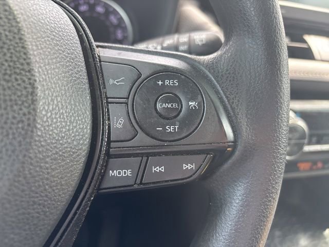 Used 2021 Toyota RAV4 XLE w/ Convenience Package image 18