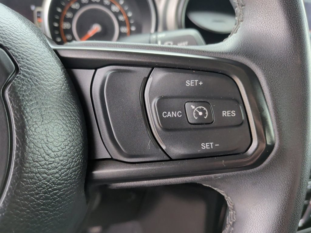 Used 2023 Jeep Gladiator Sport AWD/4WD image 18