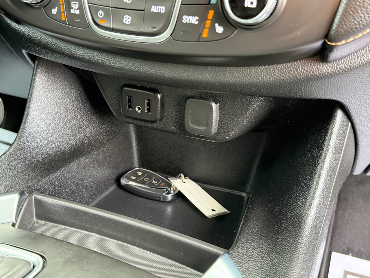 Used 2019 Chevrolet Traverse LT image 54