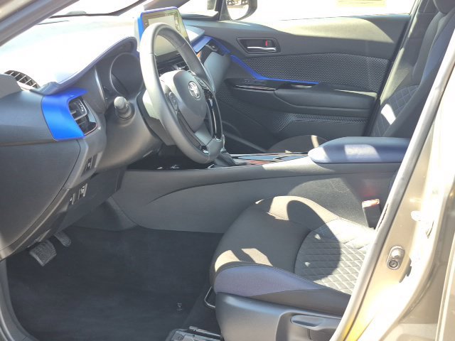 Used 2021 Toyota C-HR FWD image 16