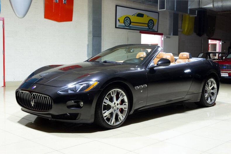 Used 2015 Maserati GranTurismo Convertible RWD image 3