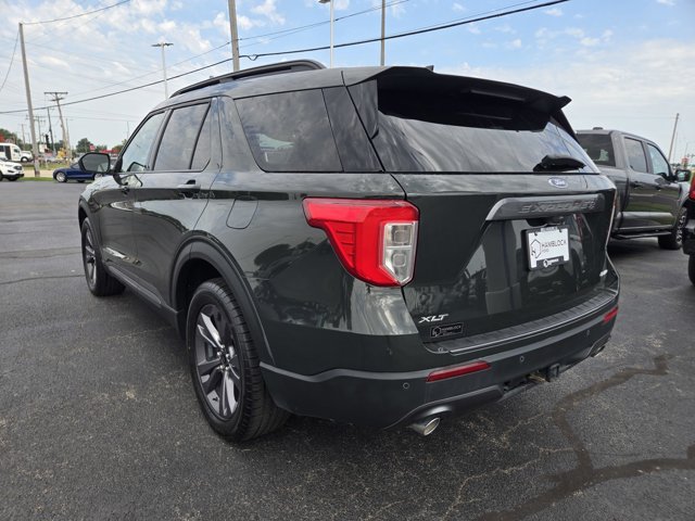 Used 2024 Ford Explorer XLT w/ Equipment Group 202A AWD/4WD image 7