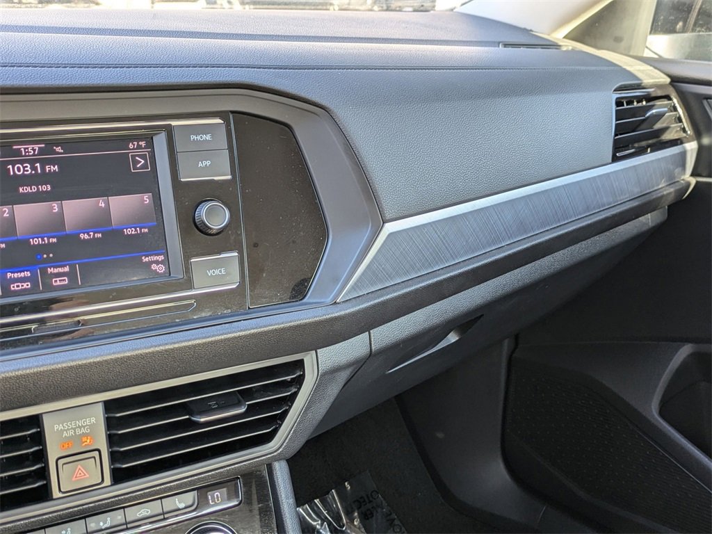 Used 2024 Volkswagen Jetta SE image 15