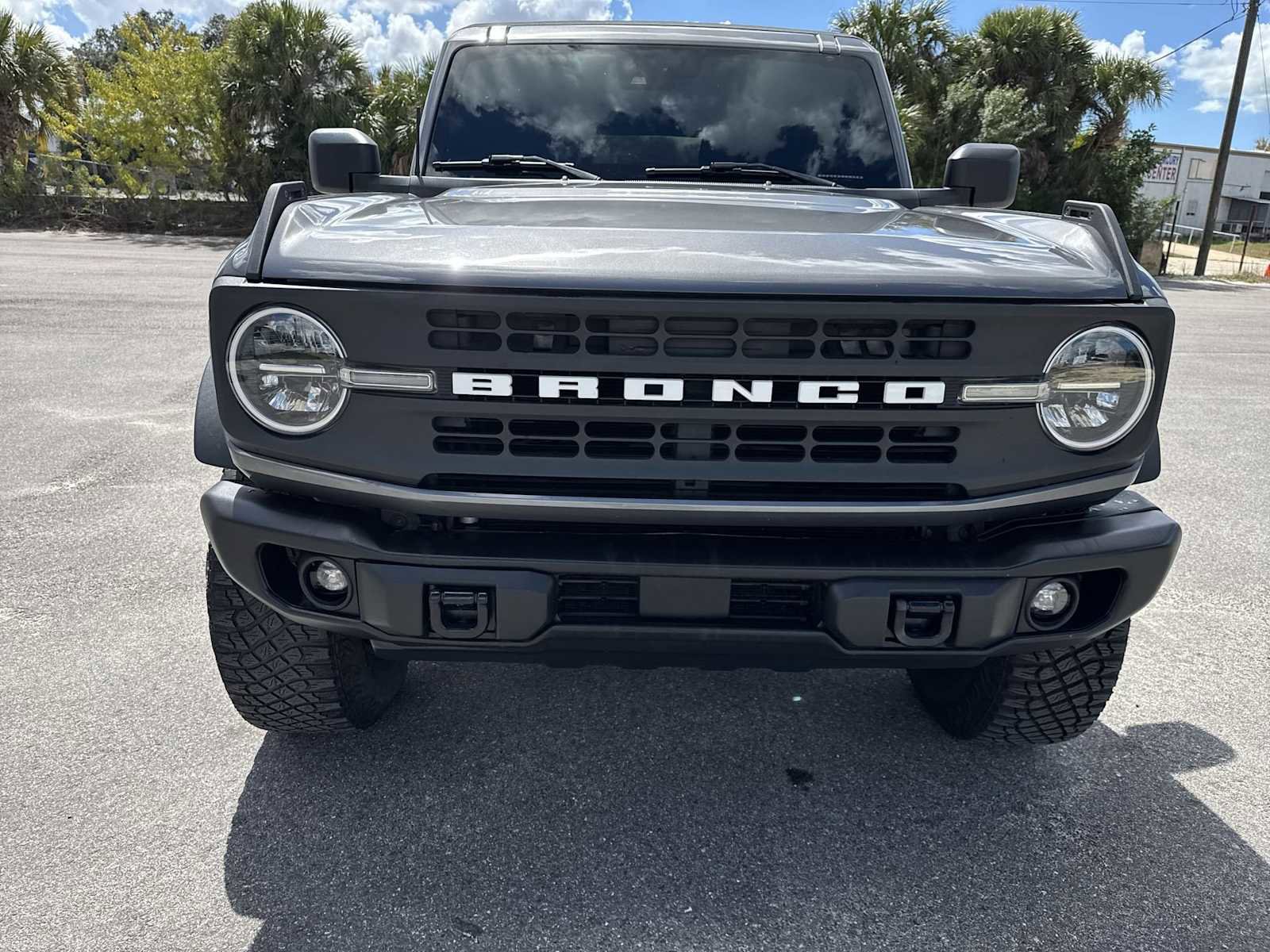 Used 2022 Ford Bronco Black Diamond w/ Sasquatch Package image 9