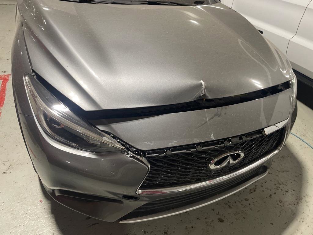 Used 2017 INFINITI QX30 w/ Cargo Package image 2