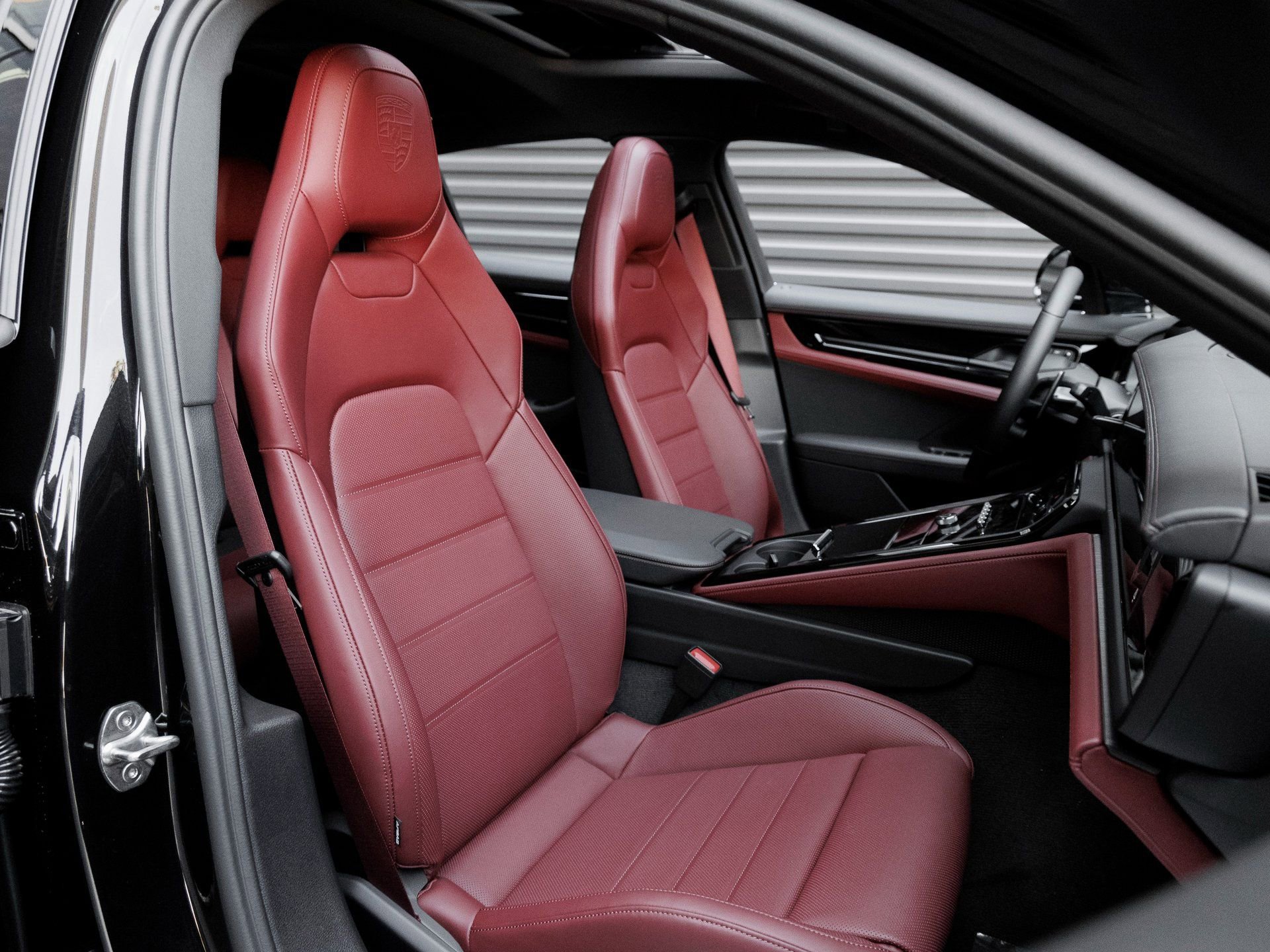New 2026 Porsche Panamera 4S image 34