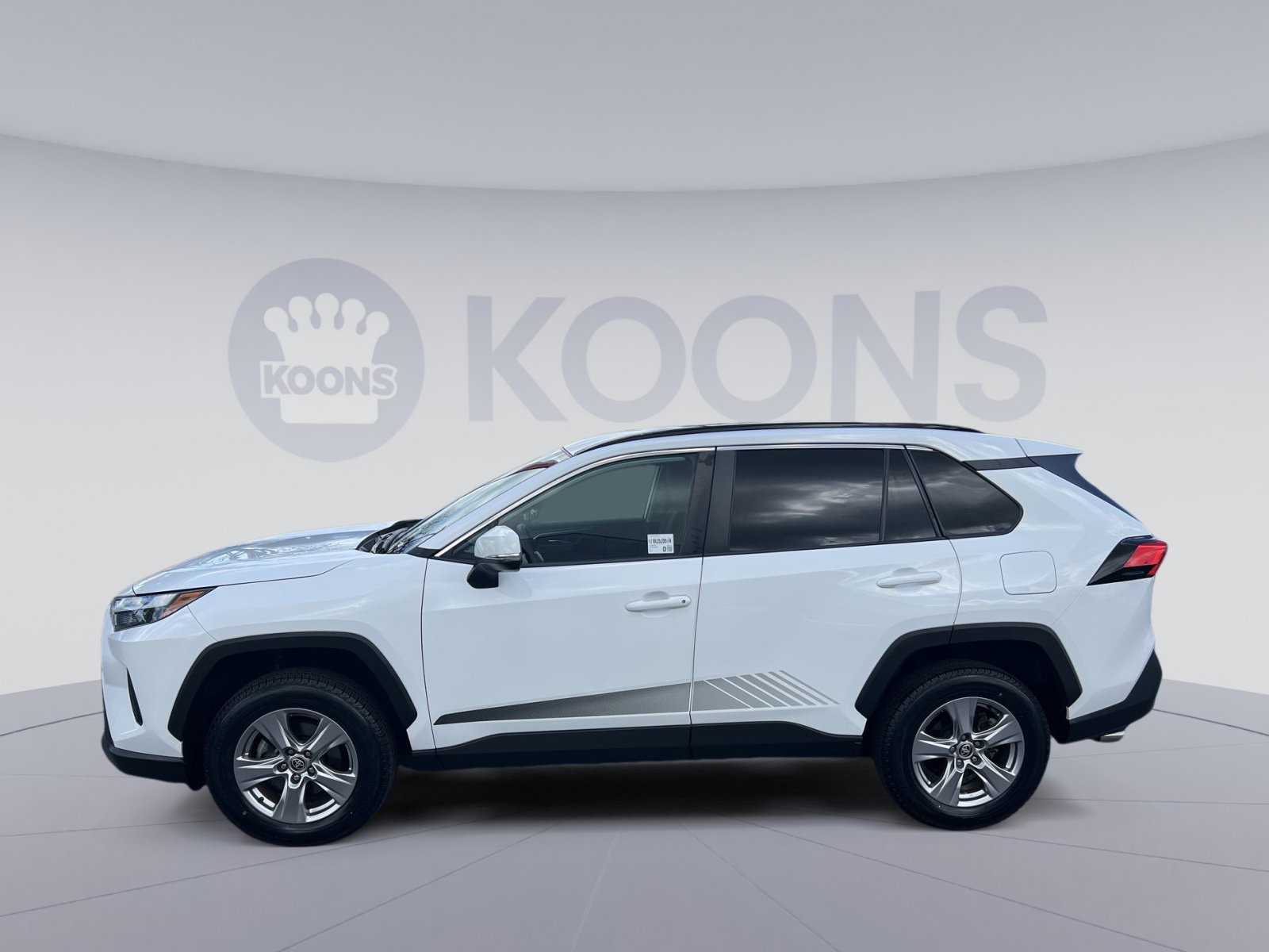 Used 2022 Toyota RAV4 XLE AWD/4WD image 13