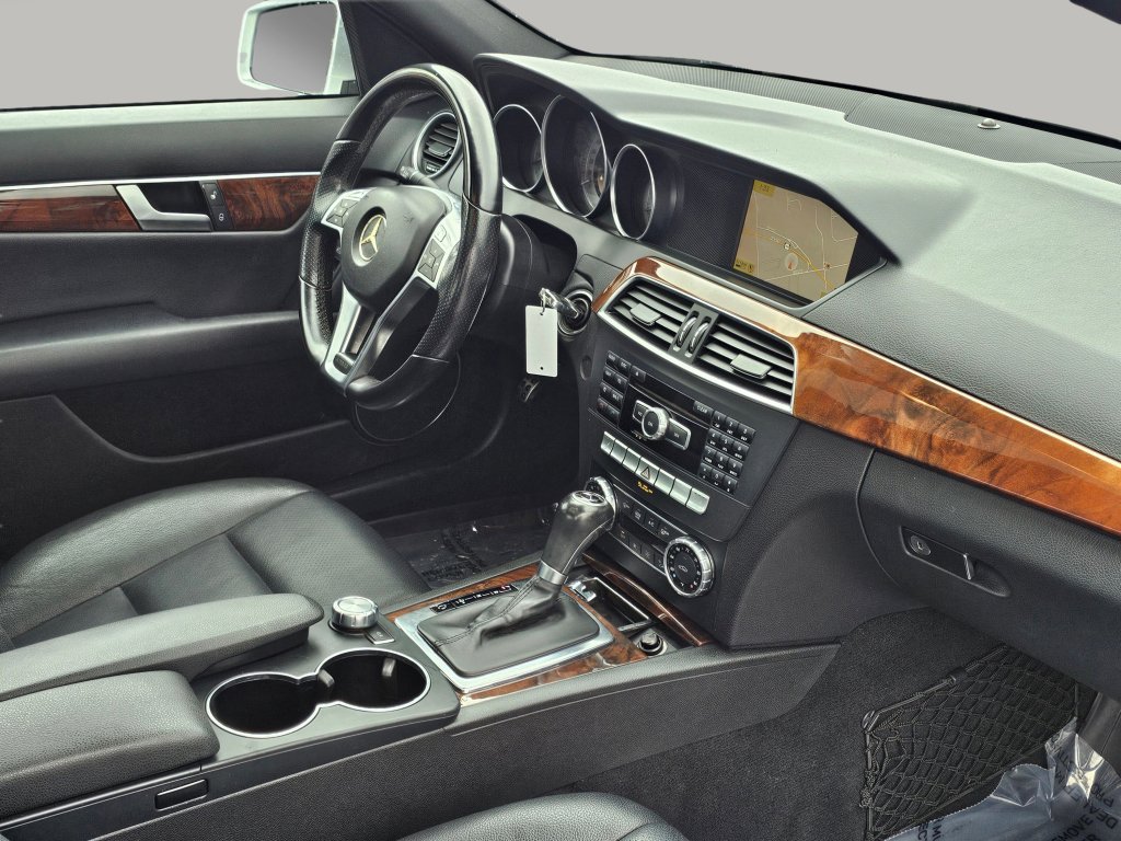 Used 2012 Mercedes-Benz C 300 4MATIC Sedan image 24