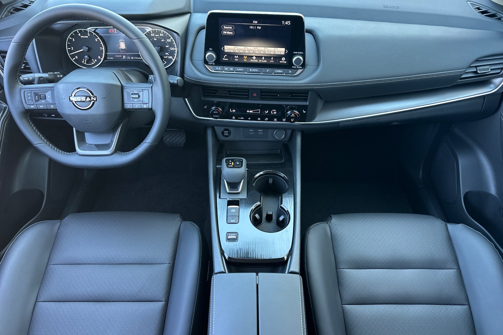 New 2026 Nissan Rogue Dark Armor FWD image 10