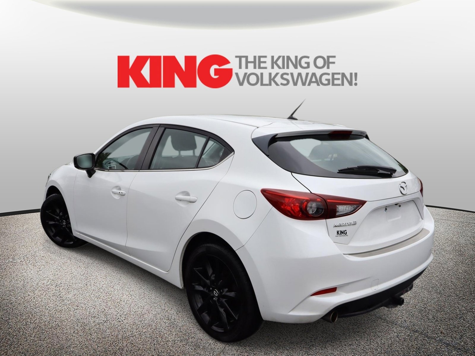 Used 2017 MAZDA MAZDA3 Touring FWD image 6
