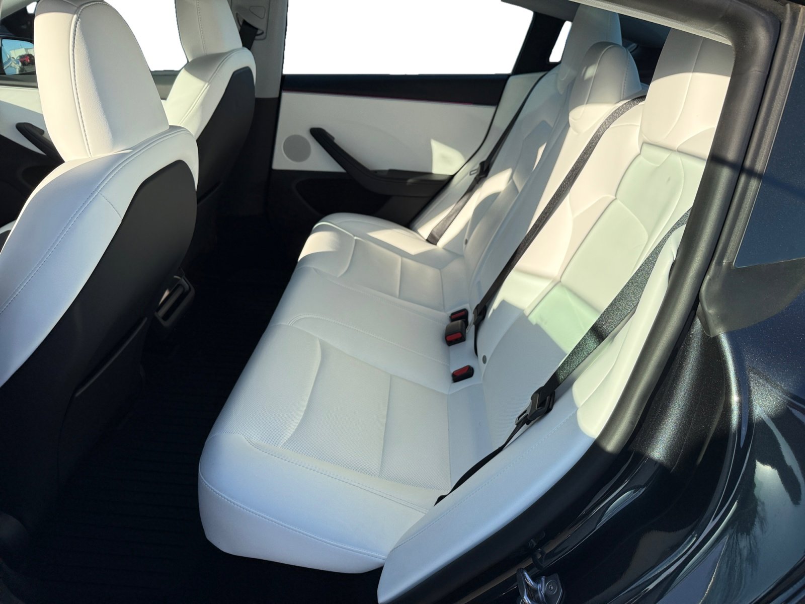 Used 2025 Tesla Model 3 Long Range RWD image 16