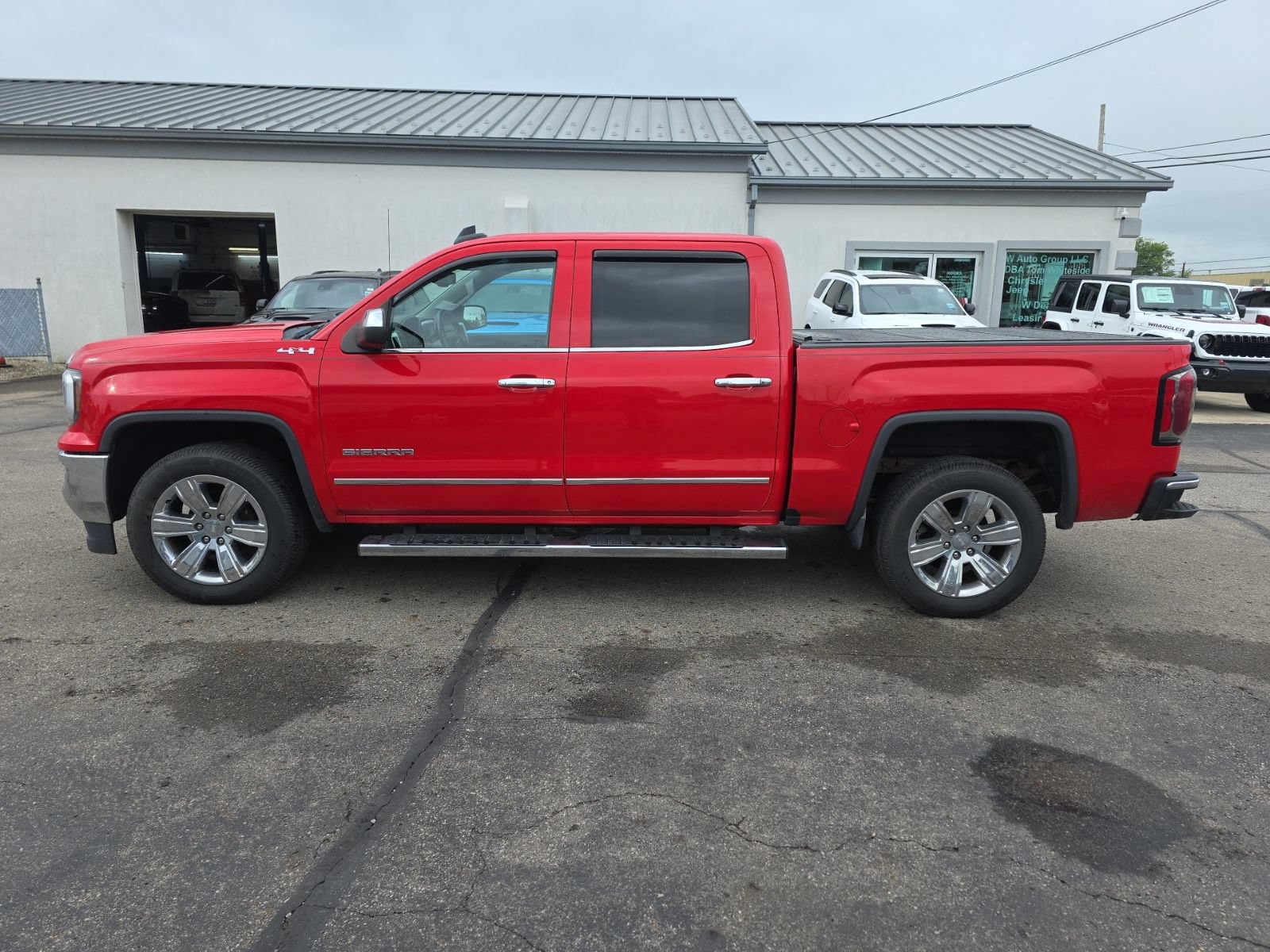 Used 2017 GMC Sierra 1500 SLT AWD/4WD image 7