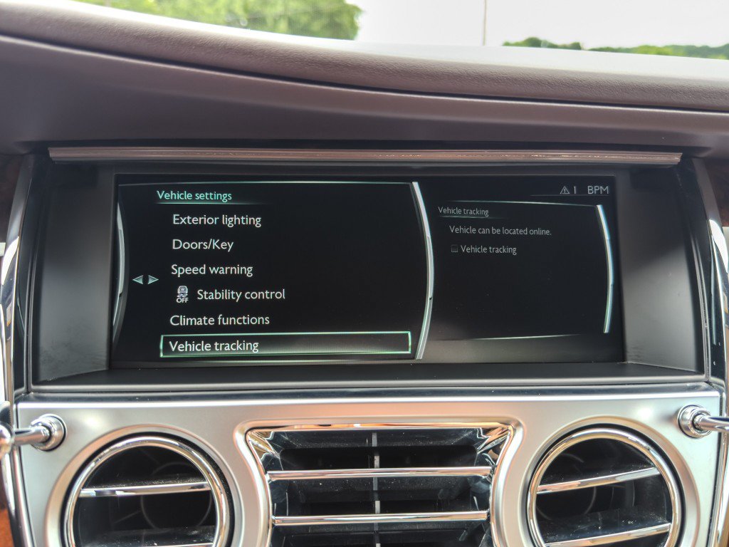 Used 2018 Rolls-Royce Dawn RWD image 49