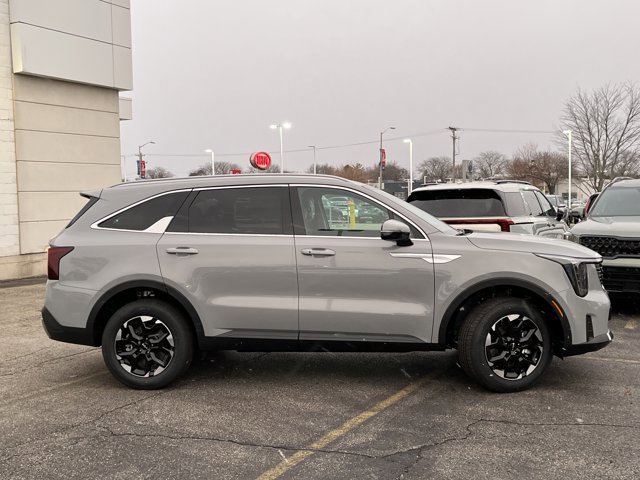 New 2026 Kia Sorento S image 5