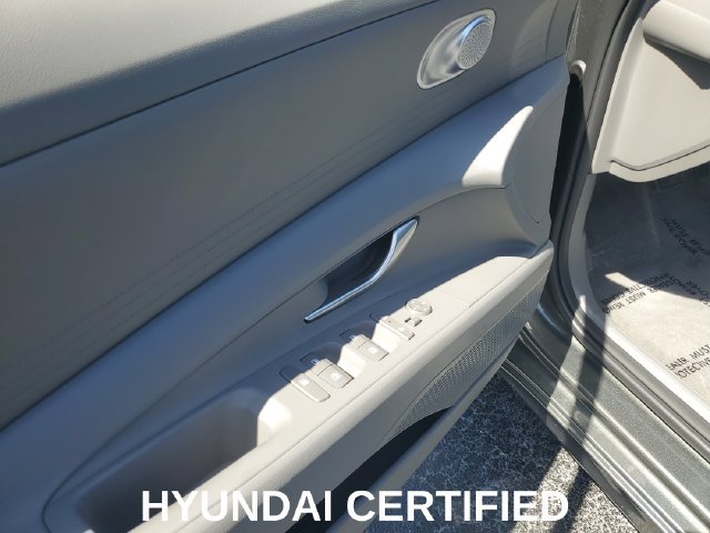 Certified 2026 Hyundai Elantra SE FWD image 10