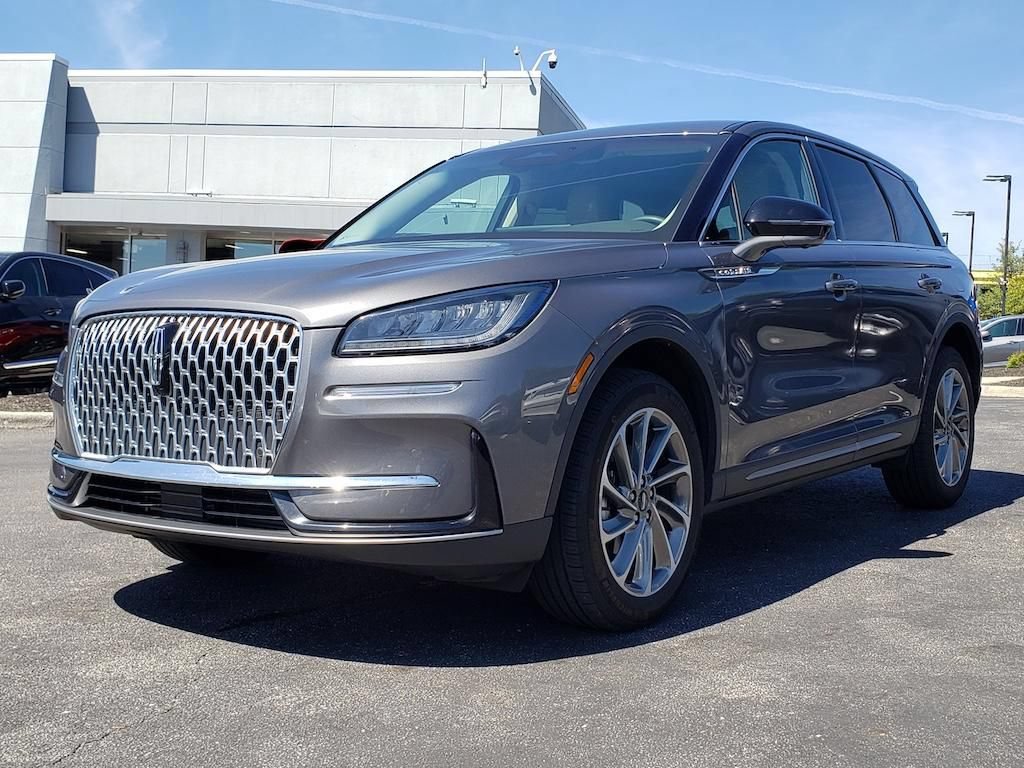 Used 2023 Lincoln Corsair AWD w/ Equipment Group 101A image 4