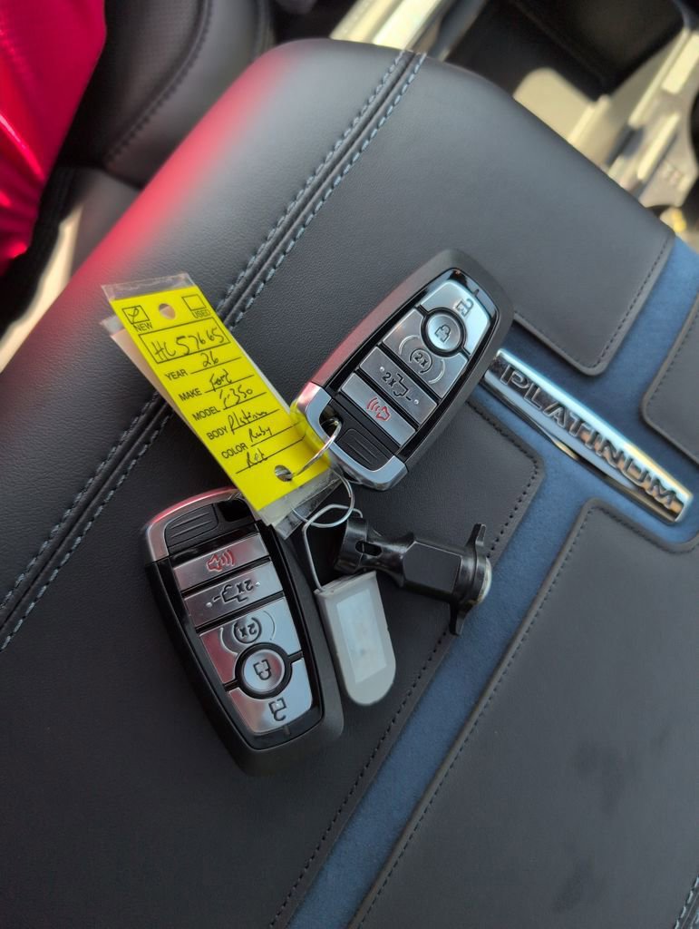 New 2026 Ford F350 Platinum w/ FX4 Off-Road Package image 35