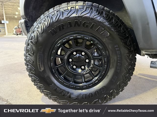 Used 2026 GMC Canyon AT4X w/ AT4X AEV Edition AWD/4WD image 10