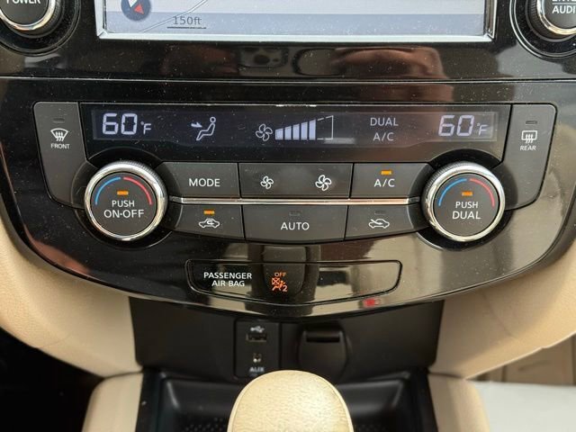 Used 2014 Nissan Rogue SL image 14