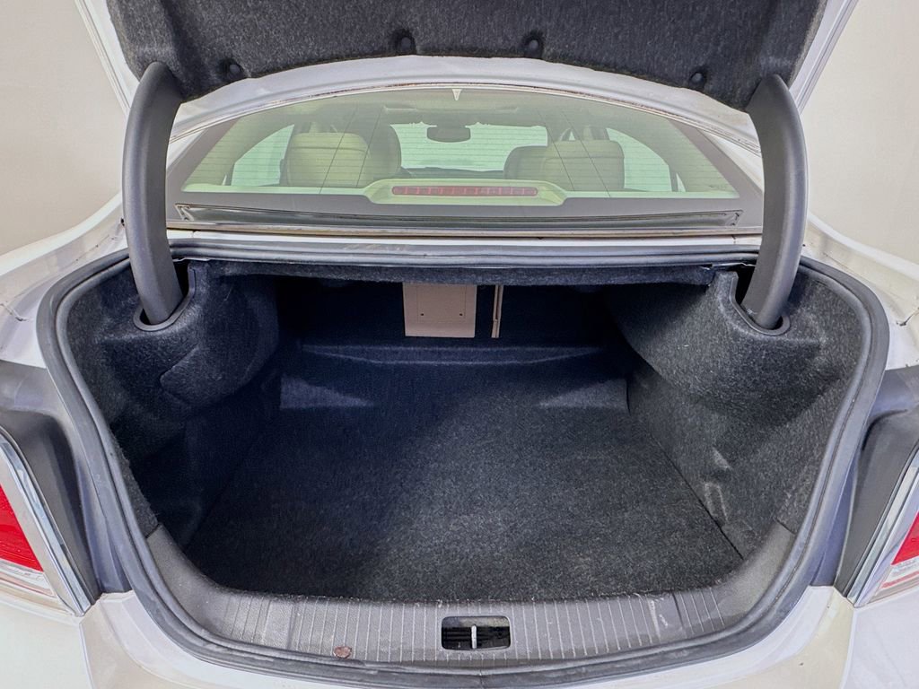 Used 2010 Buick LaCrosse CXL w/ Luxury Package FWD image 32