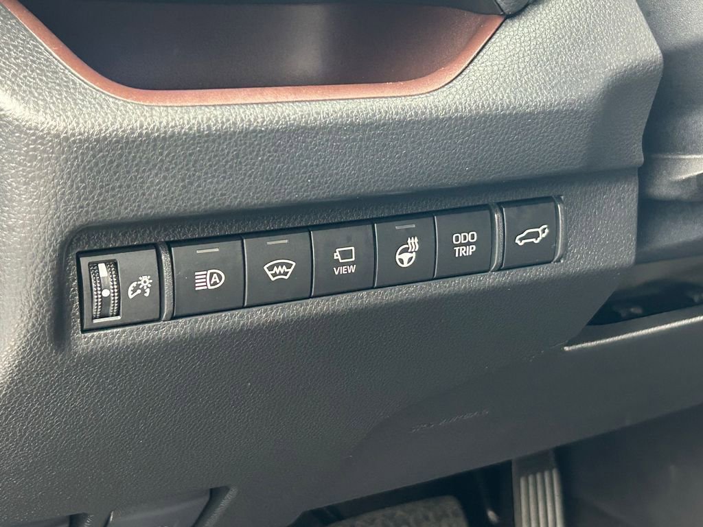 Used 2025 Toyota RAV4 Limited image 11