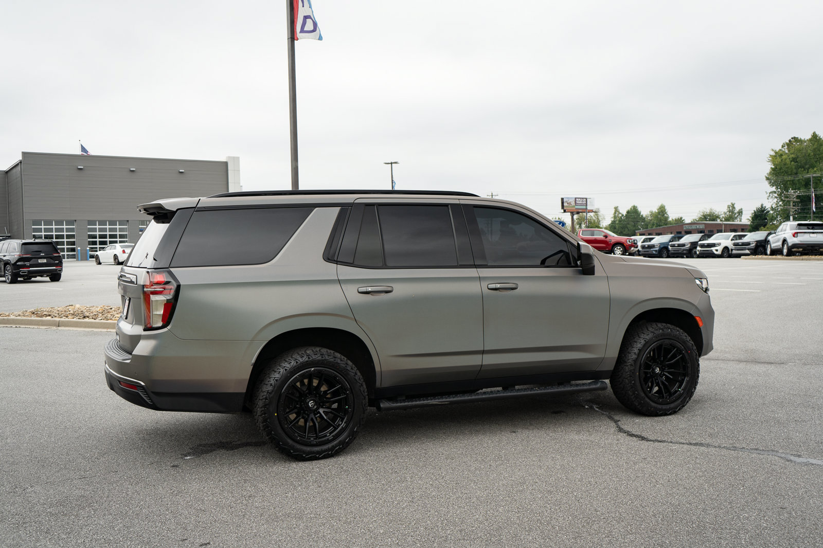 Used 2021 Chevrolet Tahoe Z71 AWD/4WD image 10