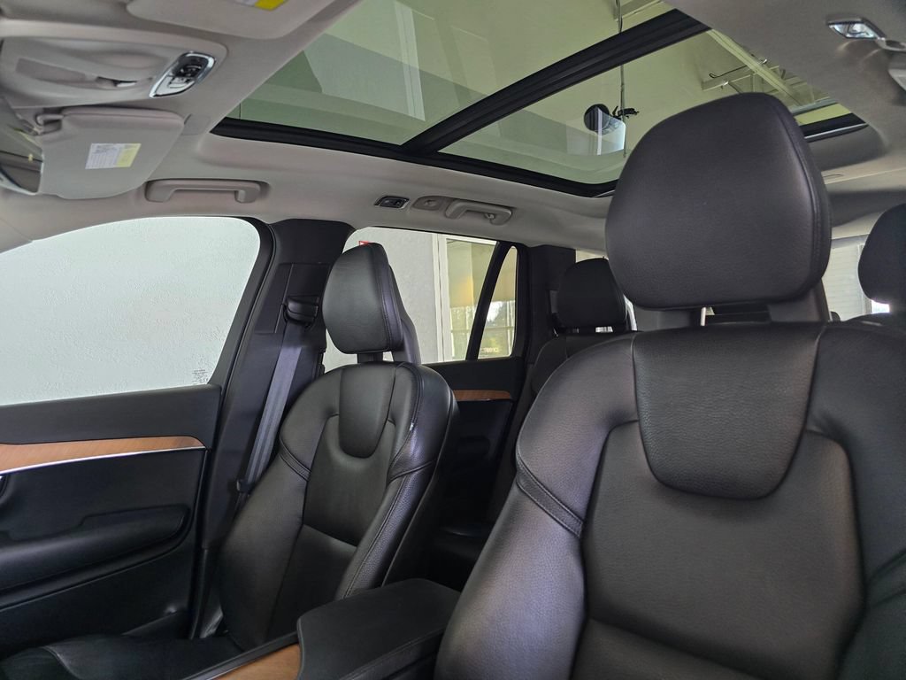 Used 2021 Volvo XC90 T6 Momentum w/ Advanced Package AWD/4WD image 22